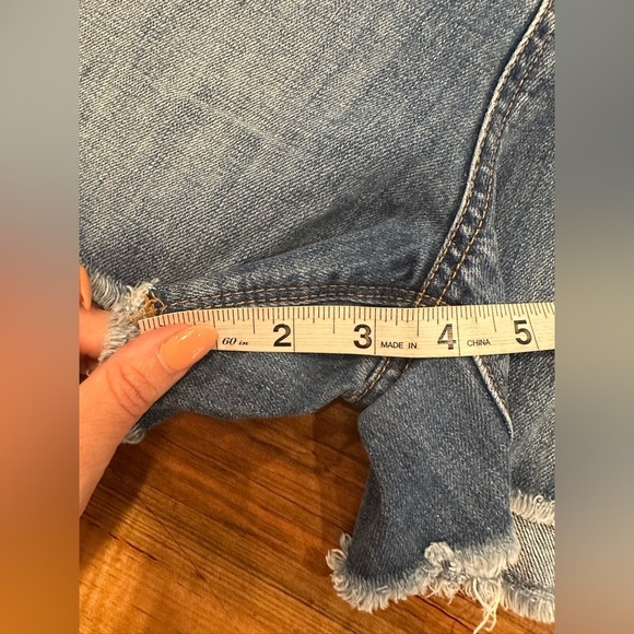 MNG Mango Denim & Tees Cutoff Jean Shorts Medium Wash Coastal Boho Sz 12 - Picture 10 of 10